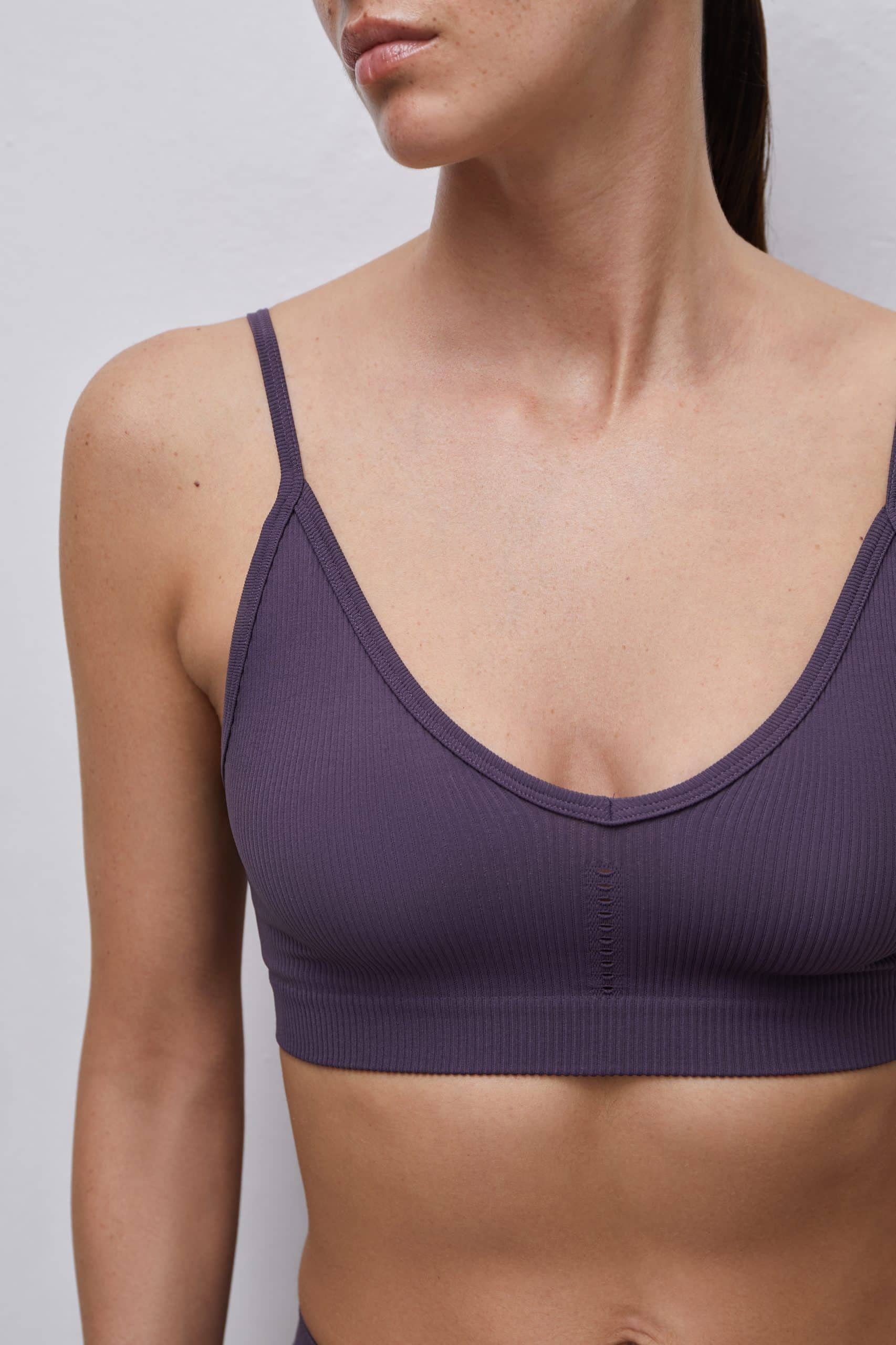 V-neck ribbed underwear top – фото № 4