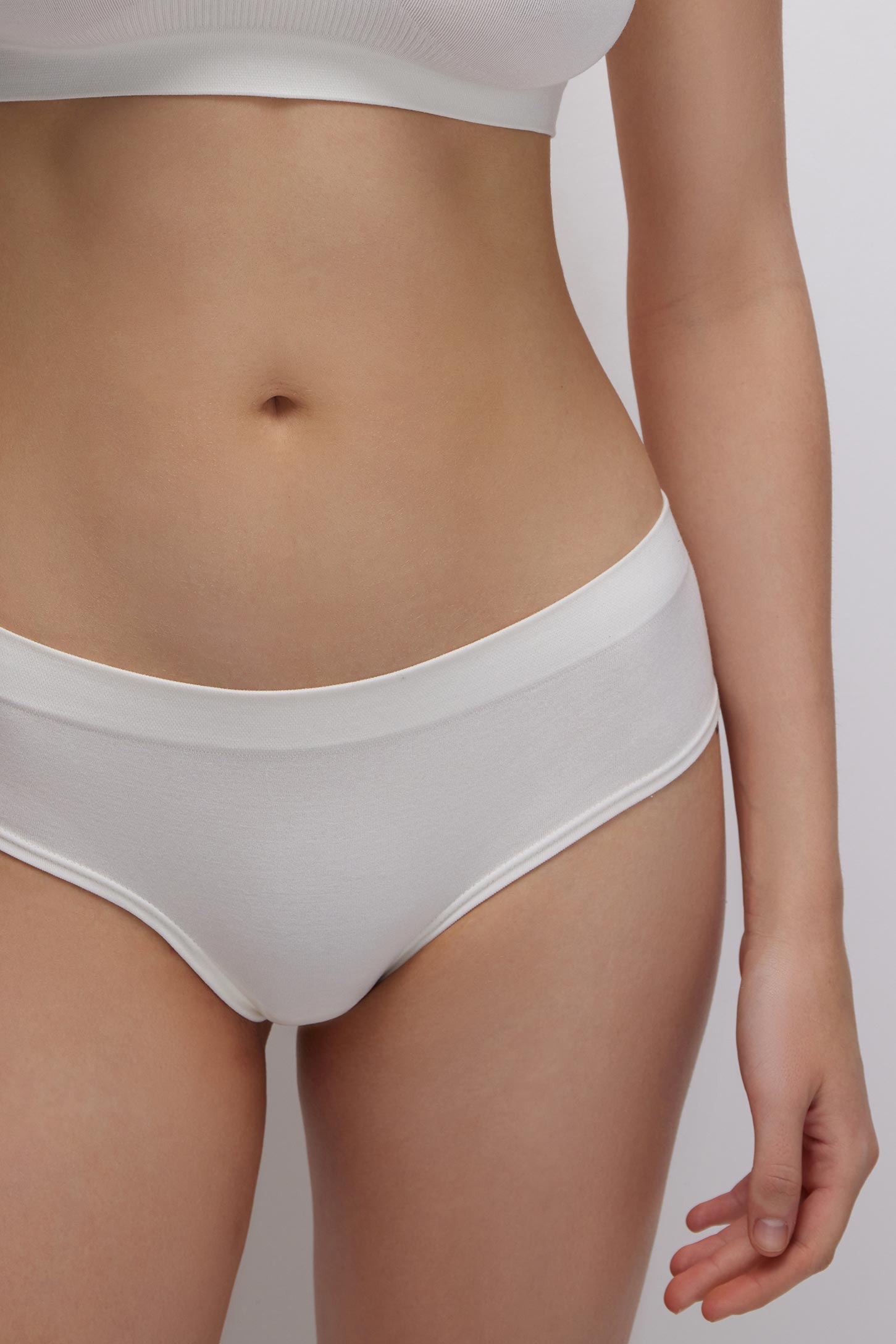 Low waist bamboo thongs – фото № 3